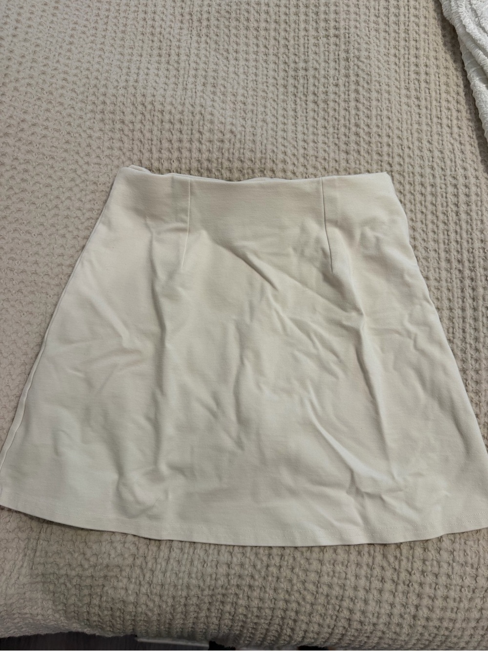 American Eagle Outfitters Cream A-Line Mini Skirt - Picture 3 of 3